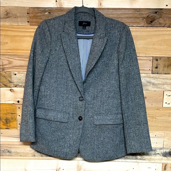 J. Crew Jackets & Blazers - J. Crew size 4 Gray Herringbone Two Button Closure 100% Wool Blazer with Pockets